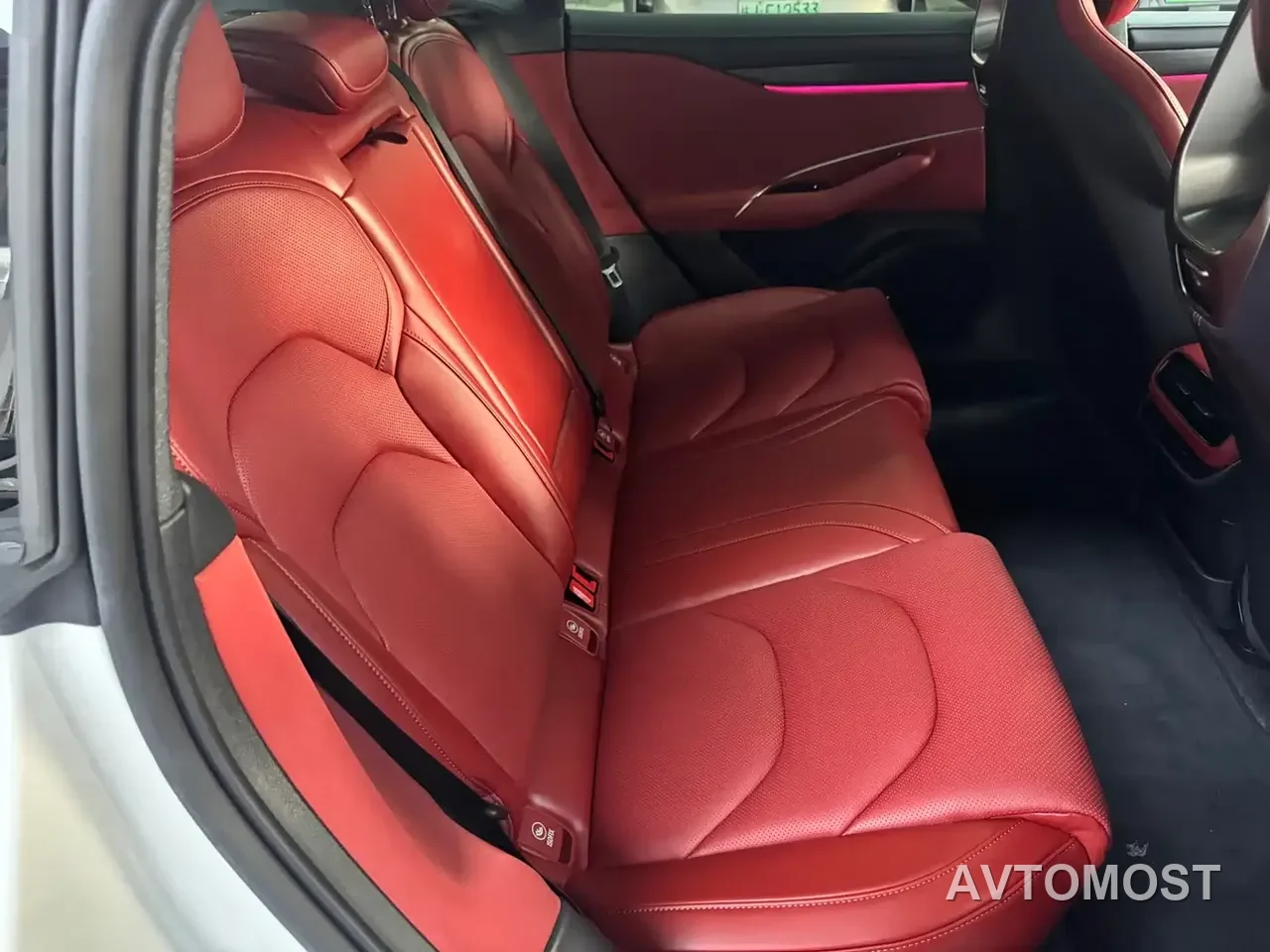 Xiaomi SU7 2024 RWD Ultra Long Range Advanced Smart Driving Pro Edition — фото 8