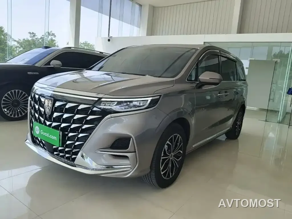 Roewe iMAX8 EV 2025 Model 1.5T DMH Land Premium Edition — фото 2
