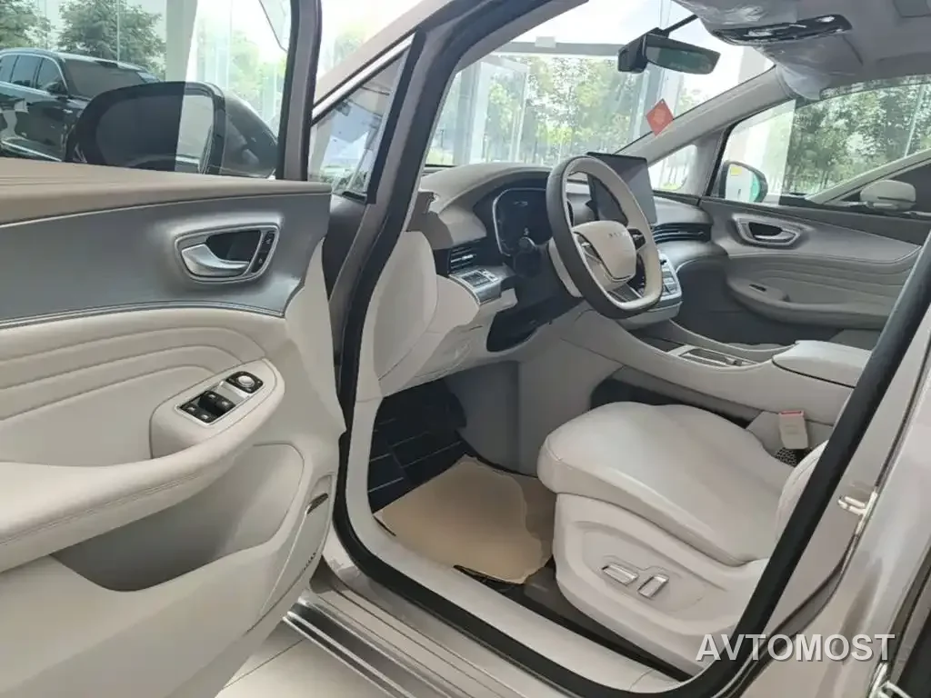 Roewe iMAX8 EV 2025 Model 1.5T DMH Land Premium Edition — фото 14