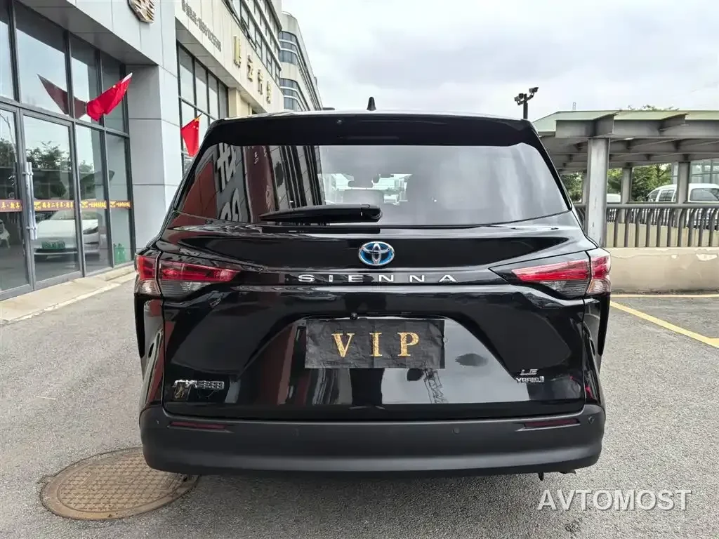 Toyota Sienna 2021 2.5L Hybrid Comfort Edition — фото 3