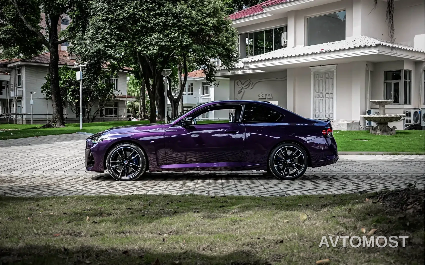 BMW M240i 2026 M240i xDrive — фото 7