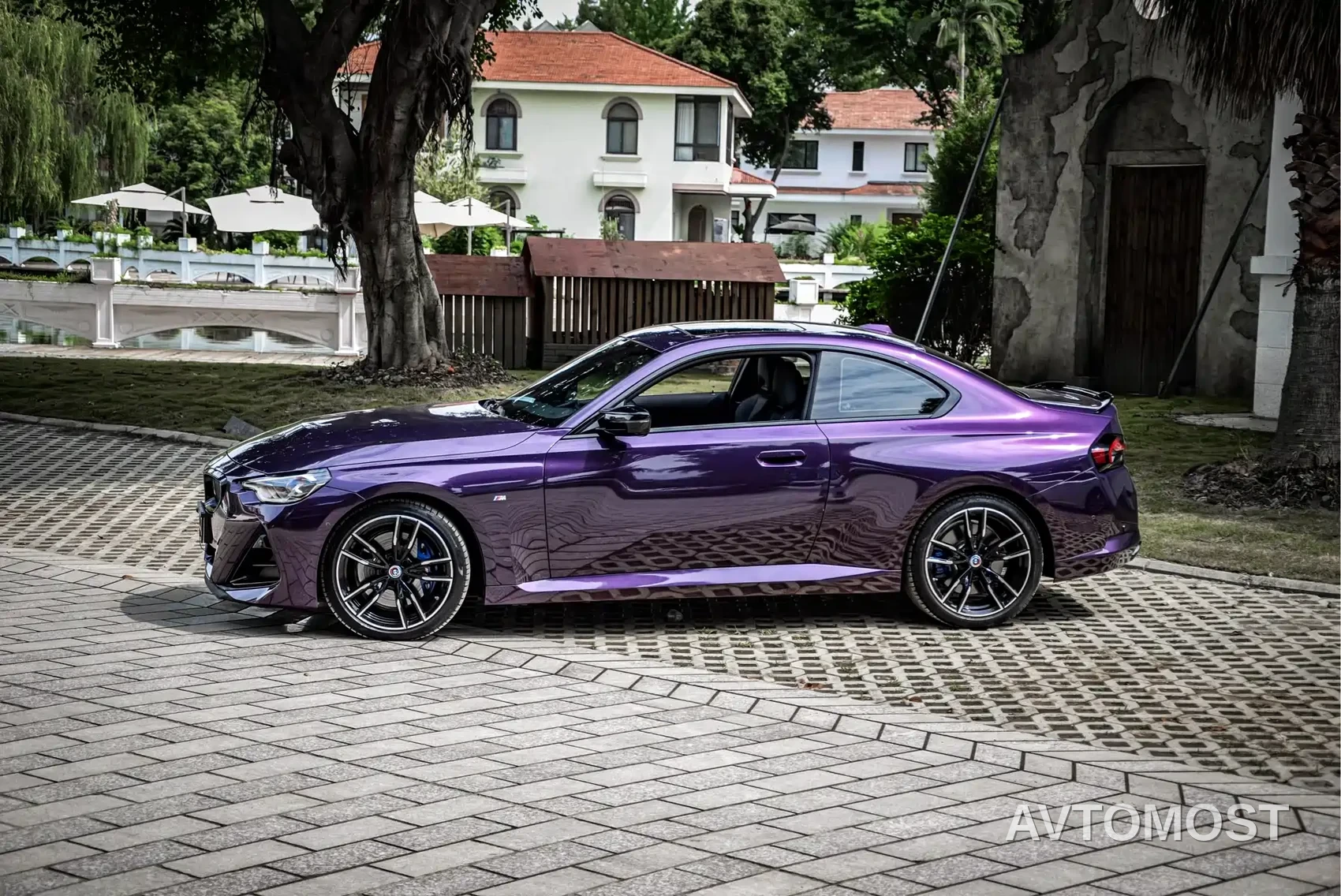 BMW M240i 2026 M240i xDrive — фото 9