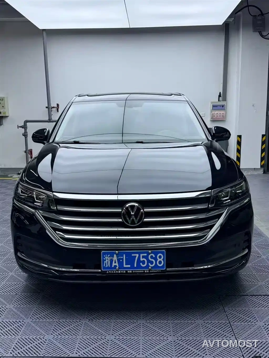 Volkswagen Viloran 2020 330TSI Luxury Edition — фото 2