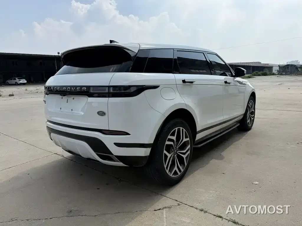 Land Rover Range Rover Evoque New Energy 2022 Range Rover Evoque L P300e Plug-in Hybrid — фото 5