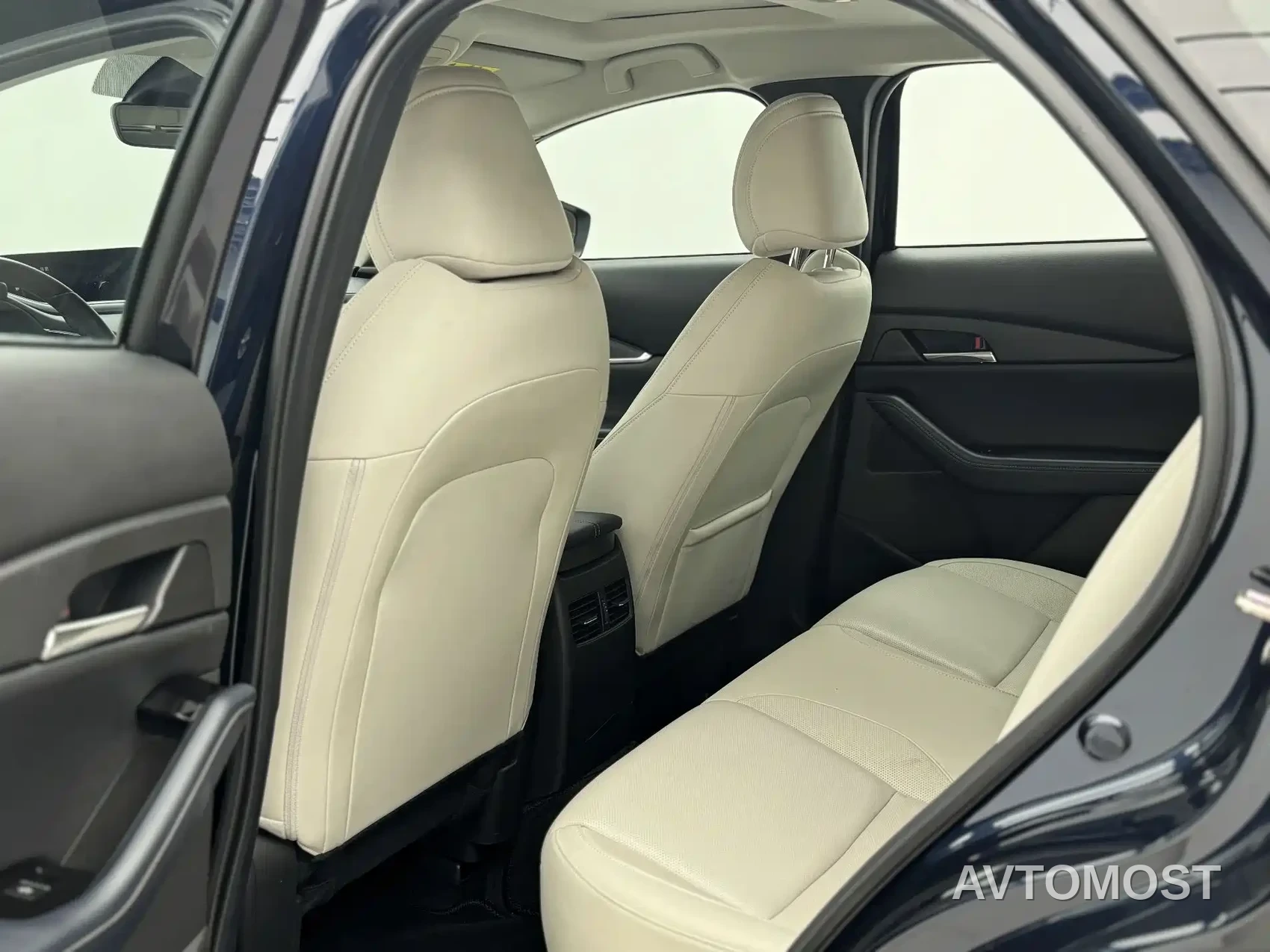 Mazda CX-30 EV 2021 Pure Electric Premium Edition — фото 6