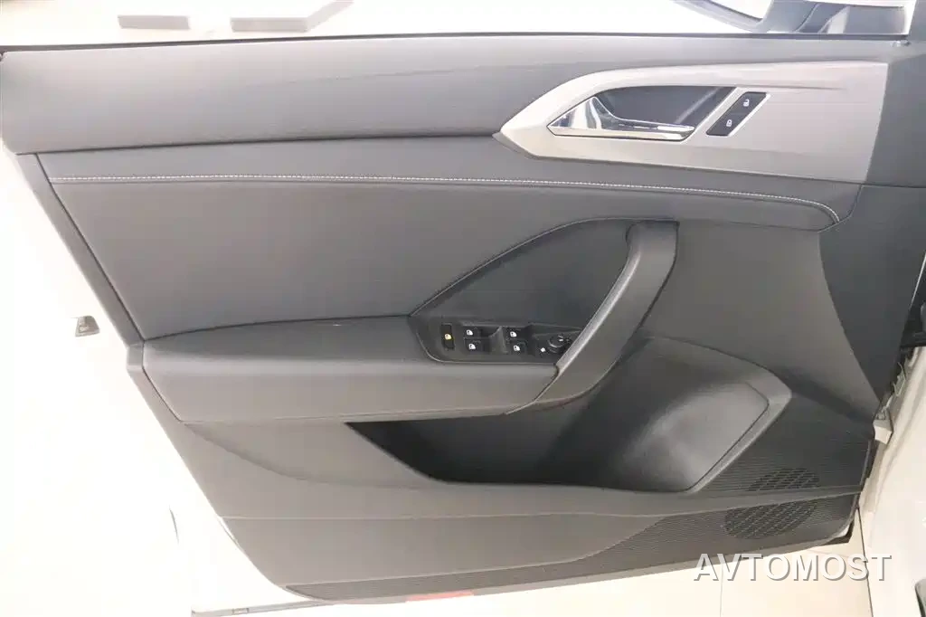 Volkswagen Tharu New Energy 2021 Panorama Premium Edition — фото 12