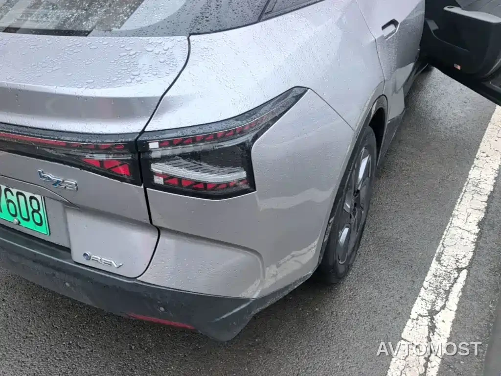 Toyota bZ3 2024 517km Elite PRO — фото 8