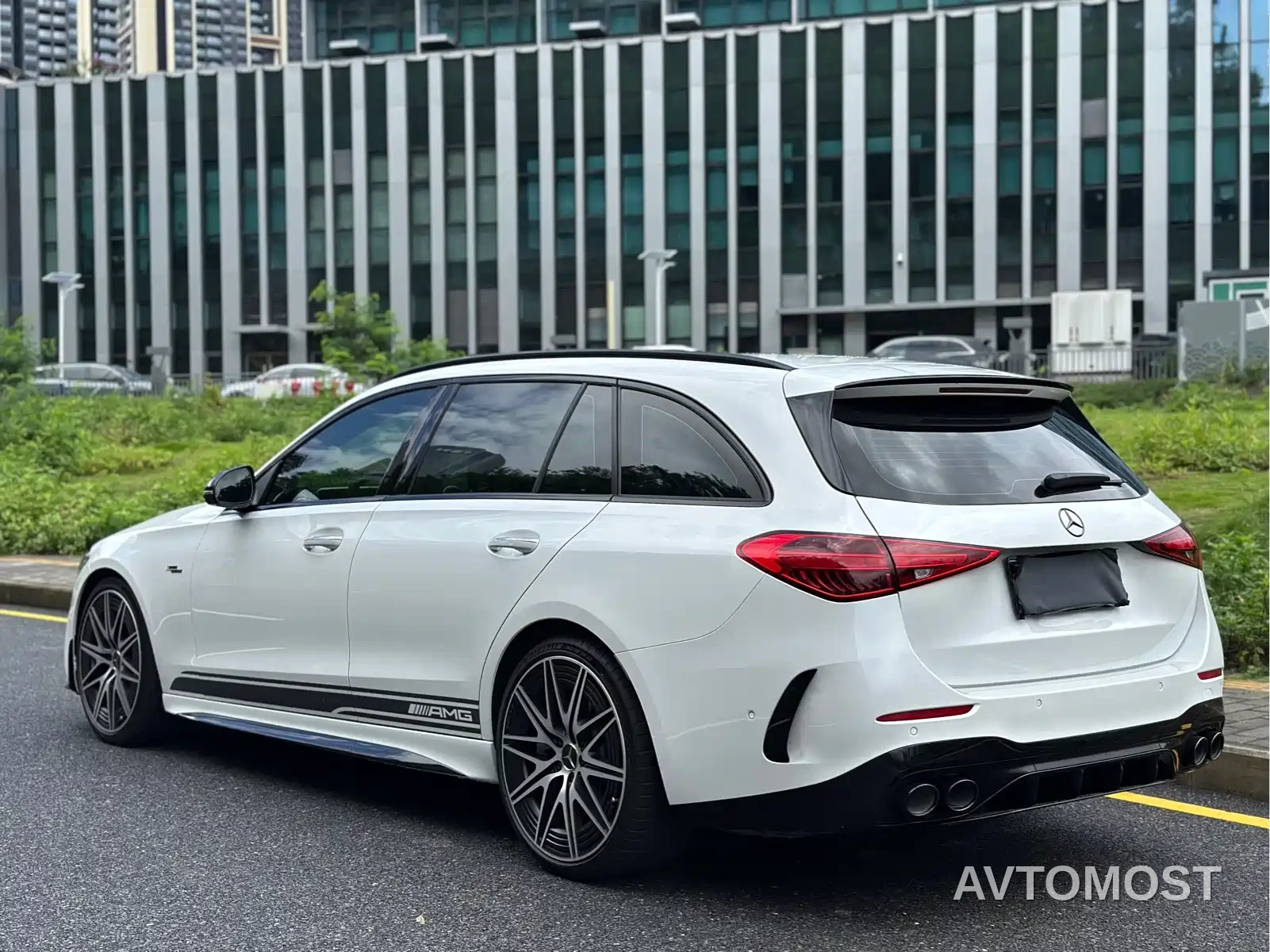Mercedes-Benz C-Class AMG 2024 AMG C 43 4MATIC Wagon Special Edition — фото 5