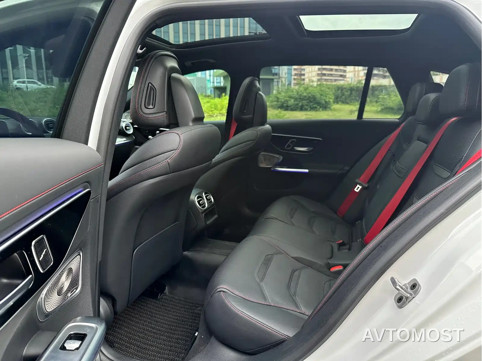 Mercedes-Benz C-Class AMG 2024 AMG C 43 4MATIC Wagon Special Edition — фото 9