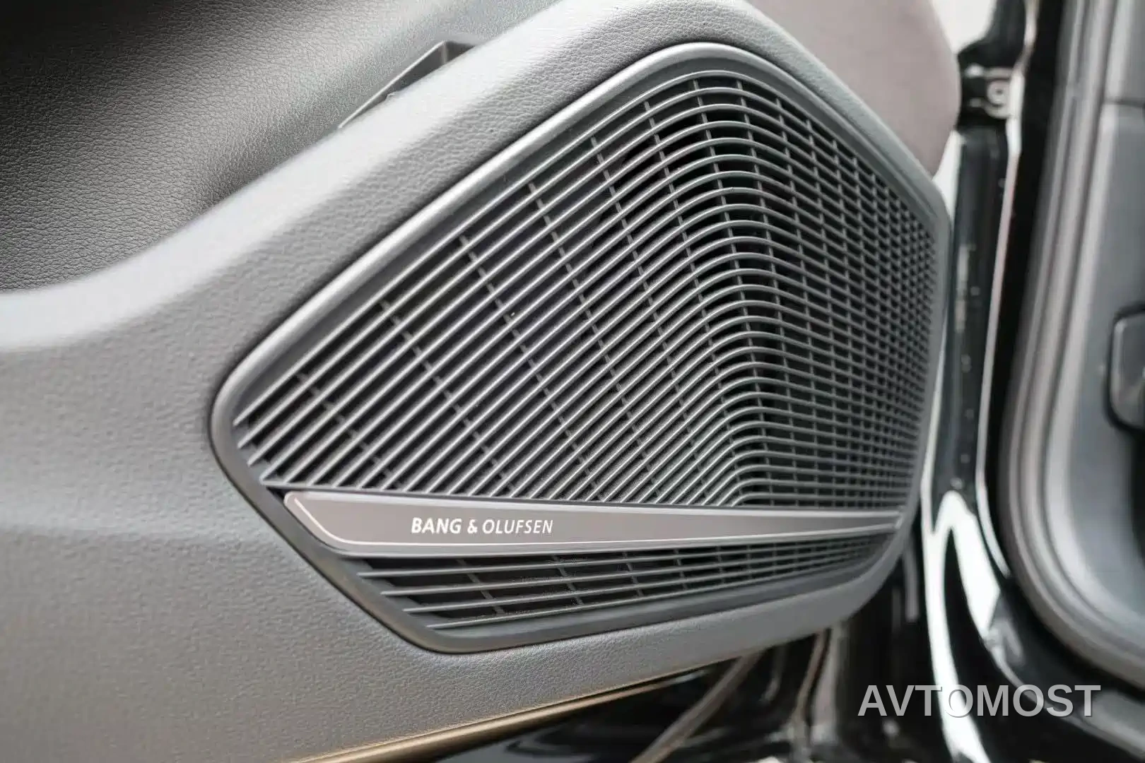 Audi RS 4 2023 Model RS4 Avant Obsidian Edition — фото 8