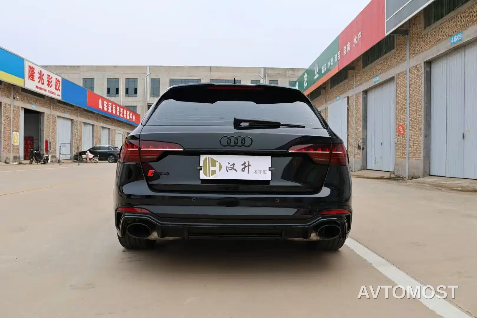 Audi RS 4 2023 Model RS4 Avant Obsidian Edition — фото 18