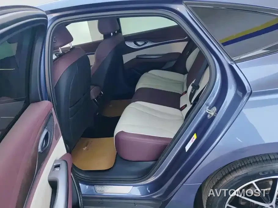 BYD Seal 2023 DM-i 1.5L 121km Premium — фото 11