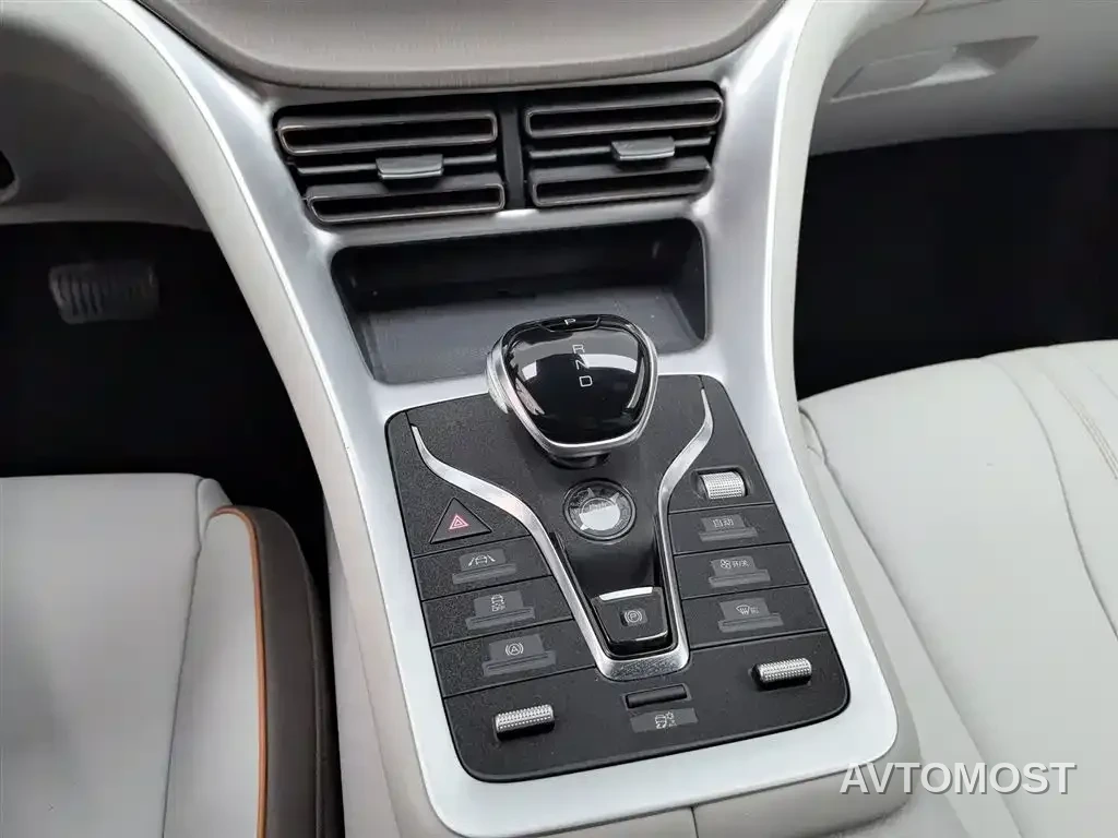 BYD Song Pro New Energy 2022 DM-i 51km Premium — фото 11