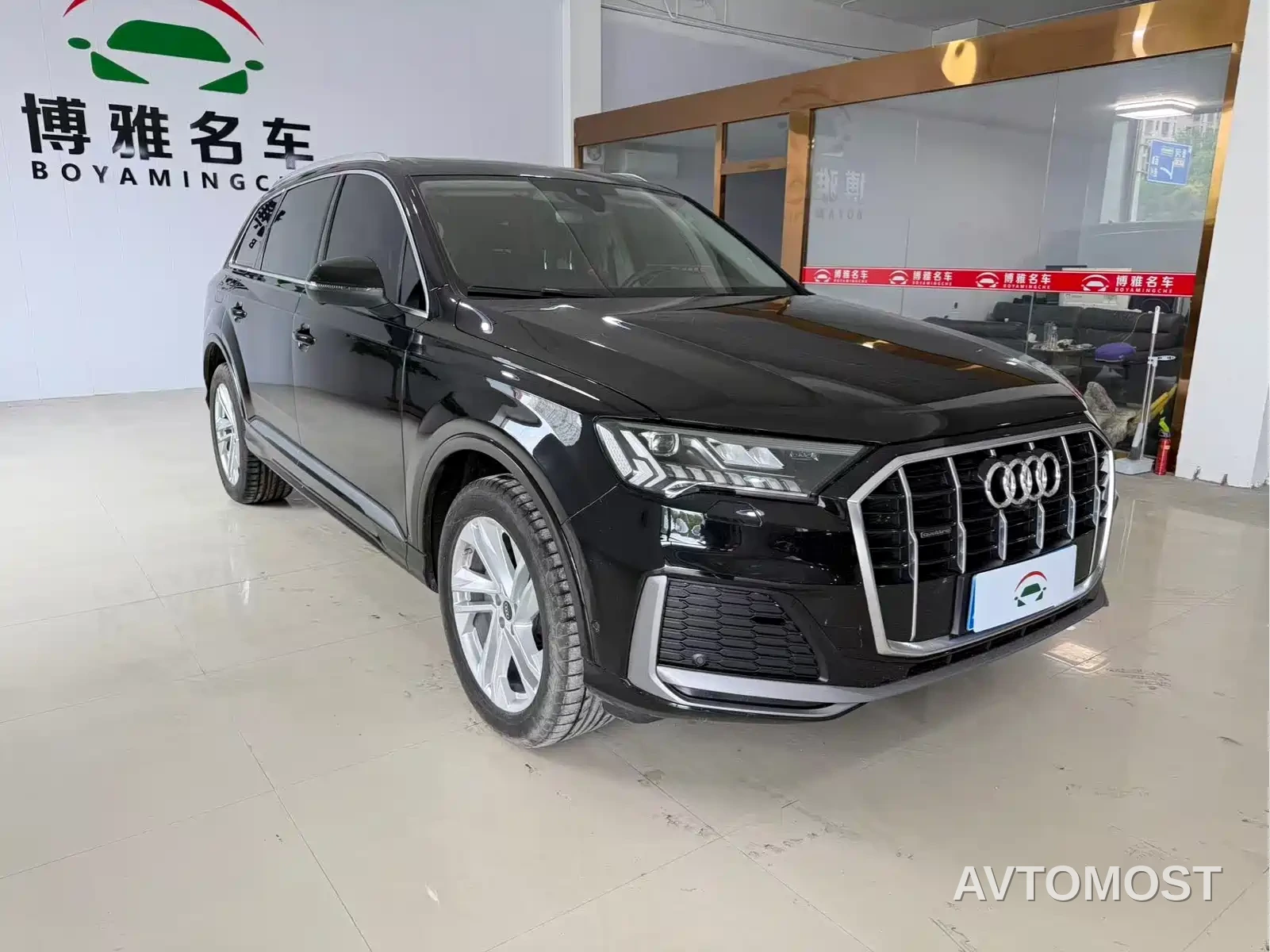 Audi Q7 2023 45 TFSI quattro S line Sport — фото 2