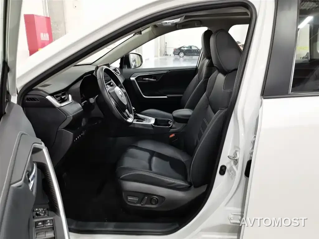 Toyota RAV4 Rongfang 2023 Hybrid 2.5L E-CVT 2WD Elite Plus Edition — фото 10