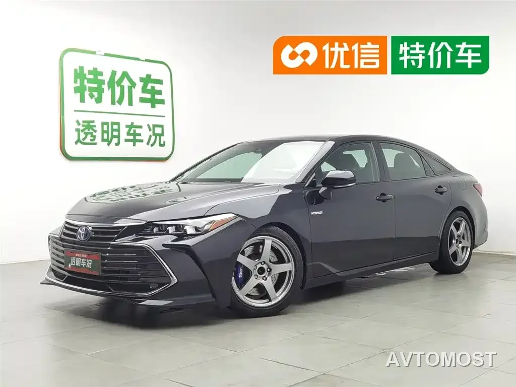 Toyota Avalon 2019 Hybrid 2.5L Luxury Edition China VI — фото 1