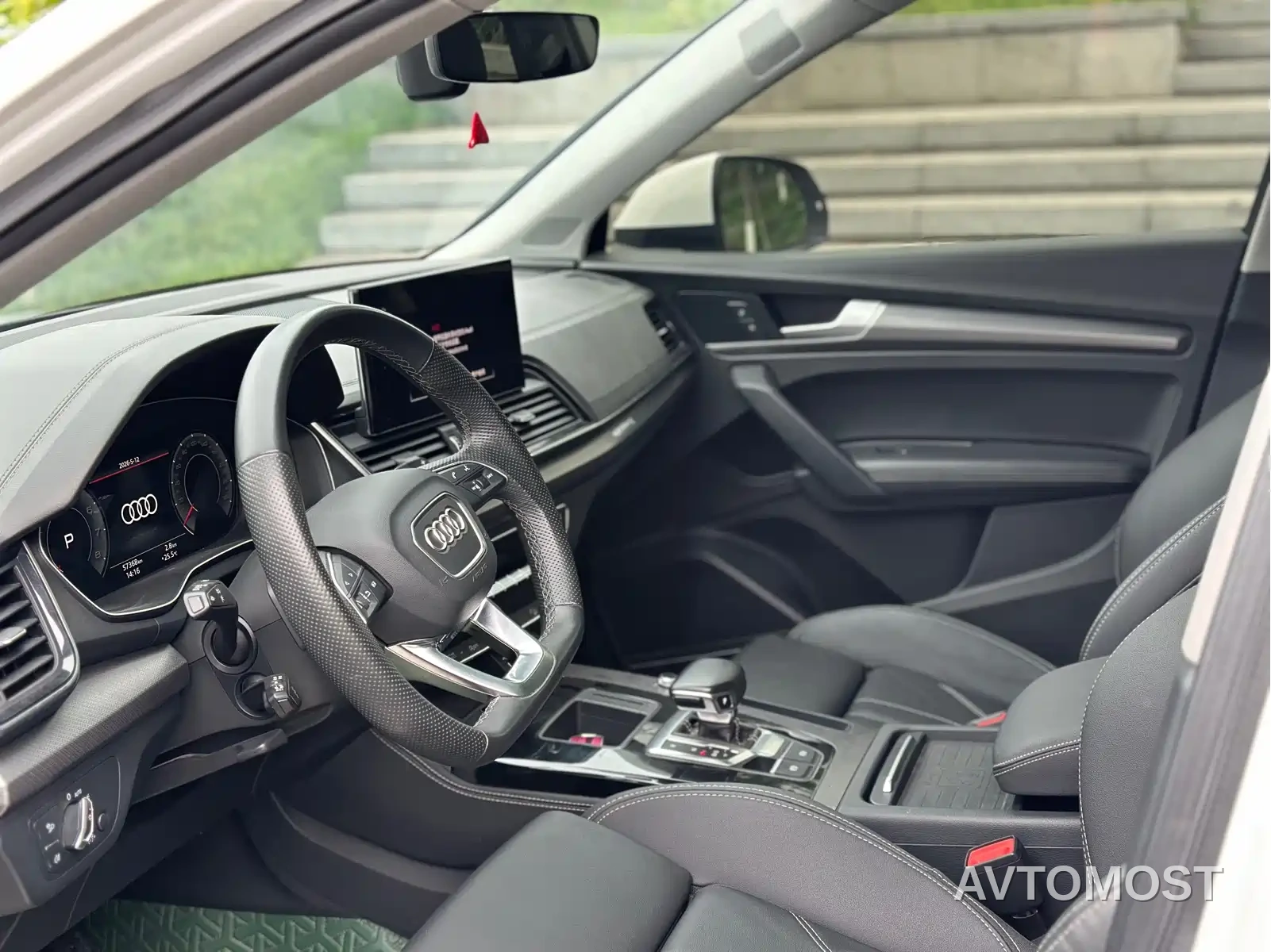 Audi Q5L 2022 45T Luxury Dynamic — фото 6