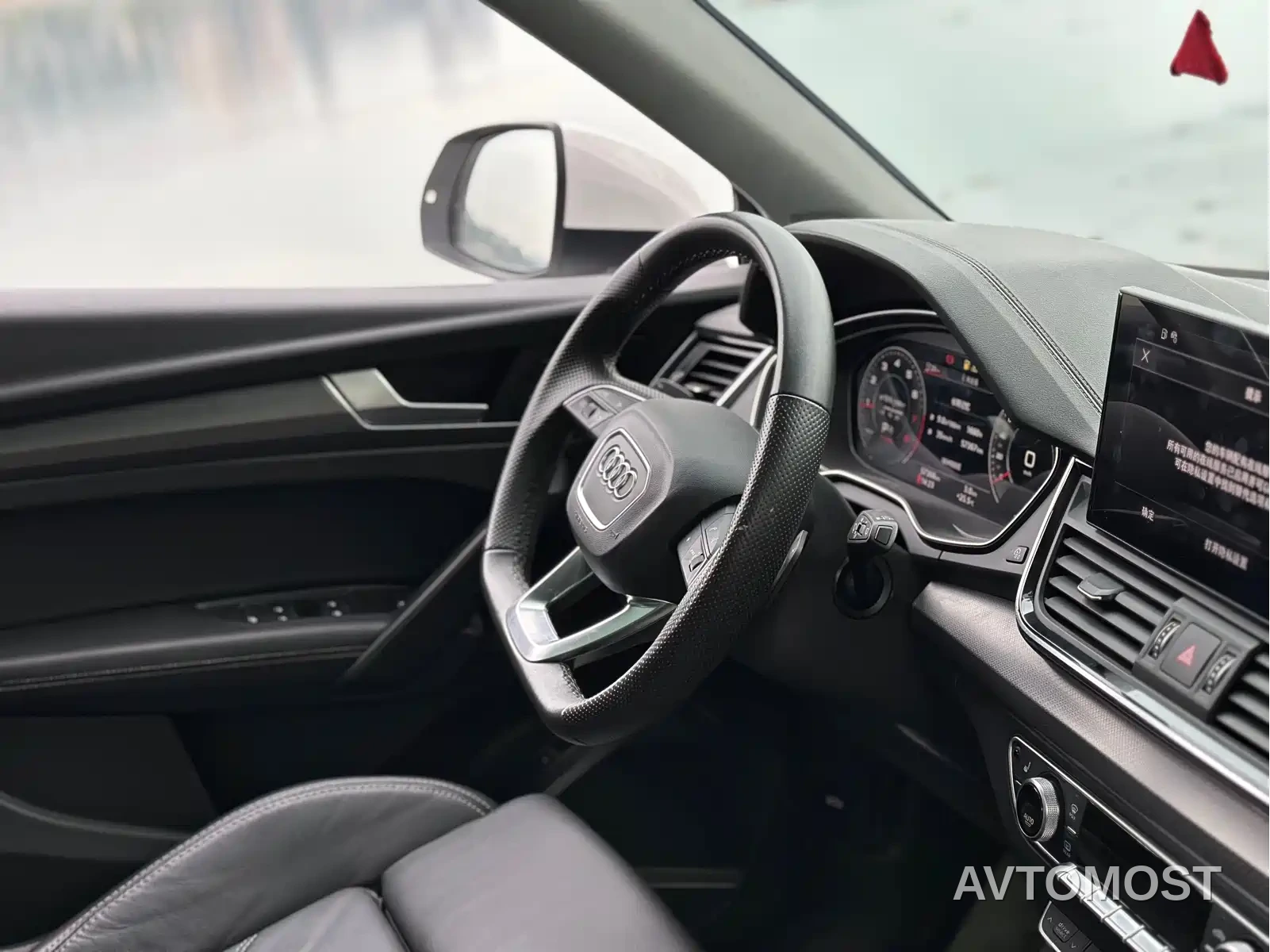 Audi Q5L 2022 45T Luxury Dynamic — фото 8