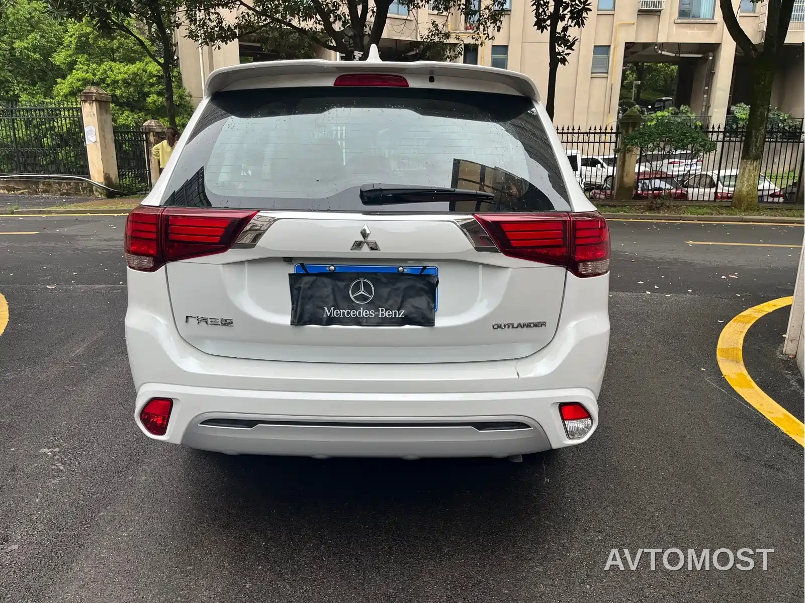 Mitsubishi Outlander 2021 2.0L 2WD Smooth Ride Version 5-Seater — фото 5