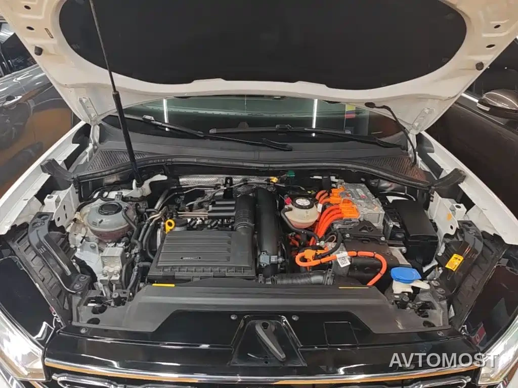 Volkswagen Tayron GTE Plug-in Hybrid 2020 Model 1.4T Luxury — фото 20