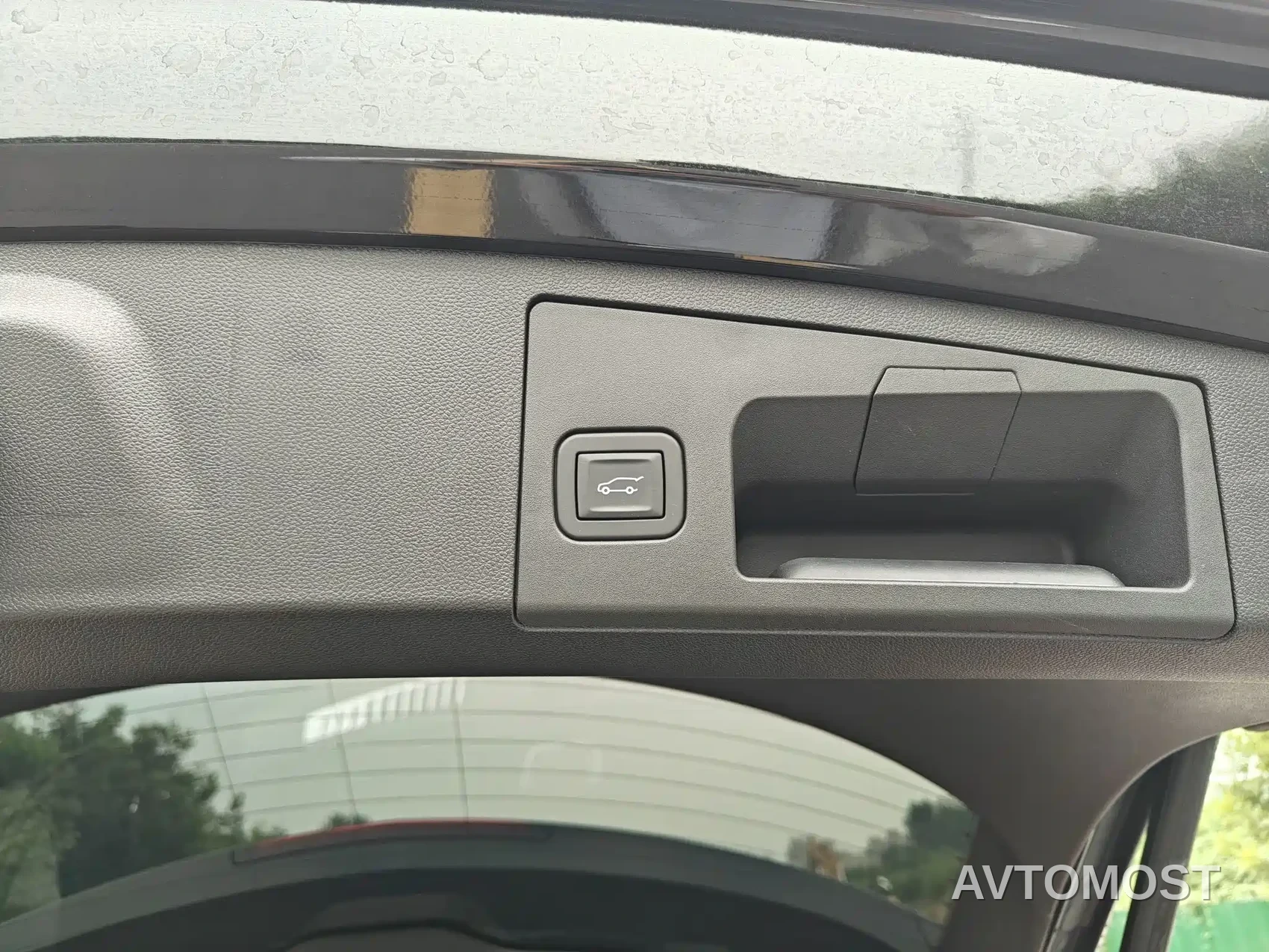 Cadillac XT4 2024 28T 2WD Luxury — фото 11