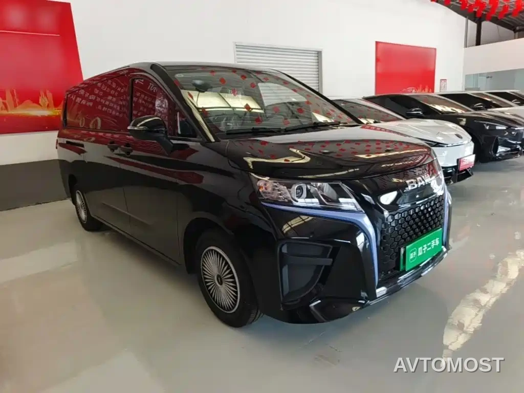 BAW (Beijing Automobile Works) Ruisheng Ace M7 EV 2025 365KM Startup Edition 7-Seater — фото 4