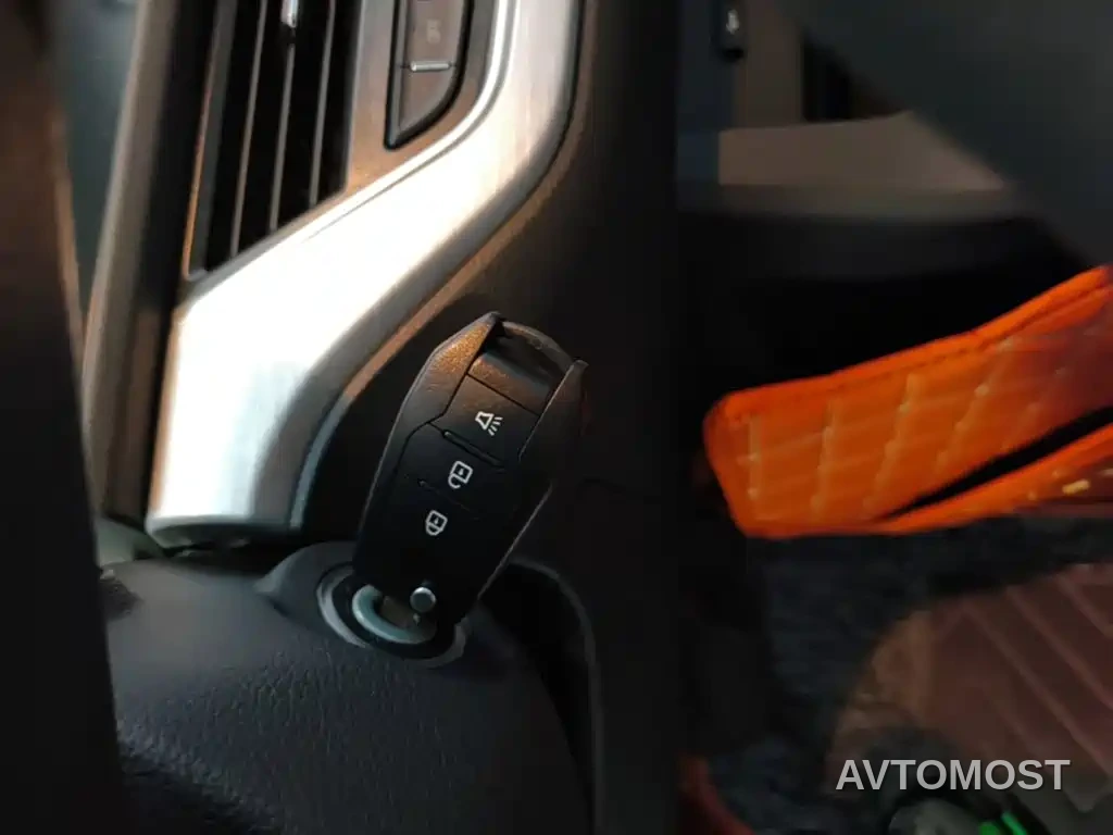 BAW (Beijing Automobile Works) Ruisheng Ace M7 EV 2025 365KM Startup Edition 7-Seater — фото 9