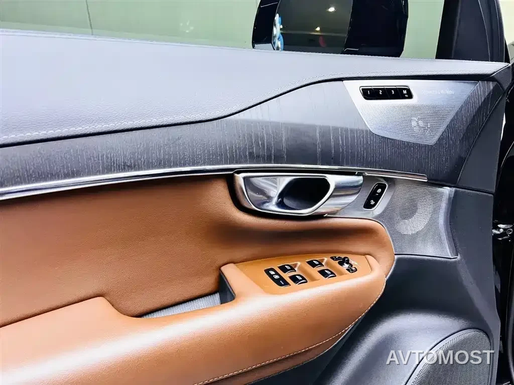 Volvo XC90 Plug-in Hybrid 2021 E-Drive Hybrid T8 Premium Luxury 7-Seater — фото 11