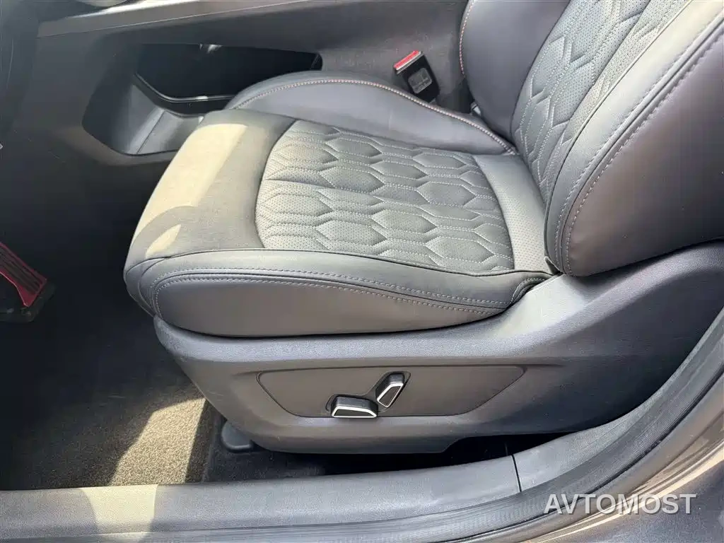 Changan UNI-T 2022 1.5T Premium — фото 23