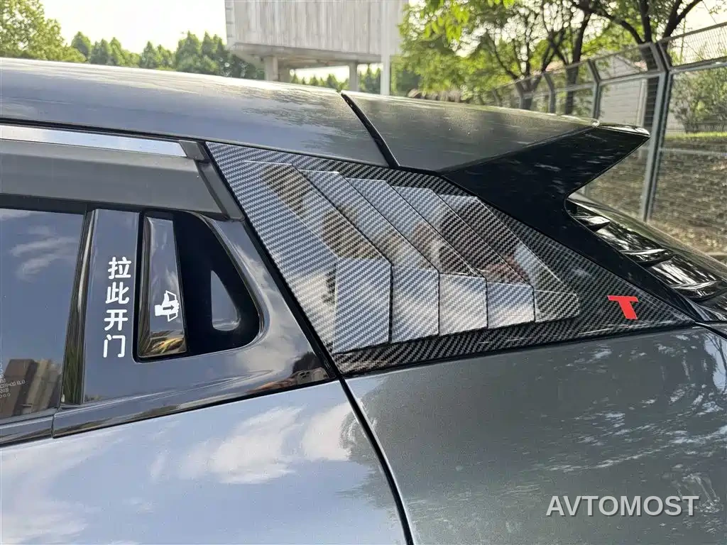 Changan UNI-T 2022 1.5T Premium — фото 32