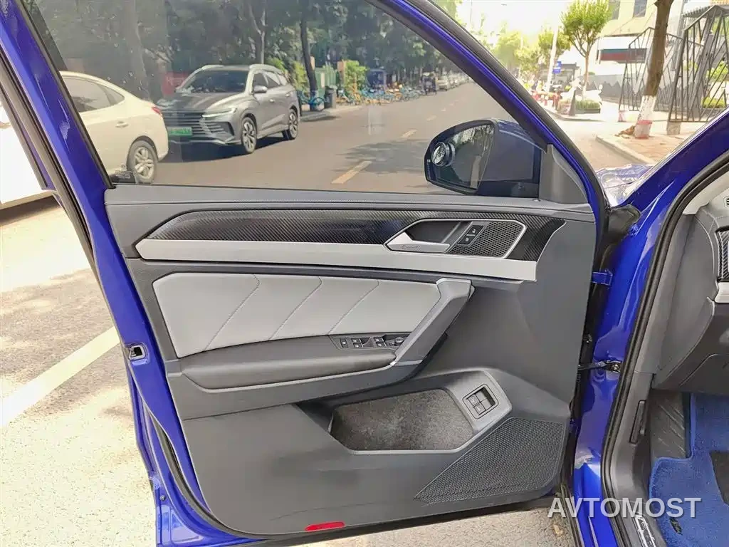 Volkswagen Tayron GTE Plug-in Hybrid 2023 280TSI Luxury Plus Advanced Edition — фото 6