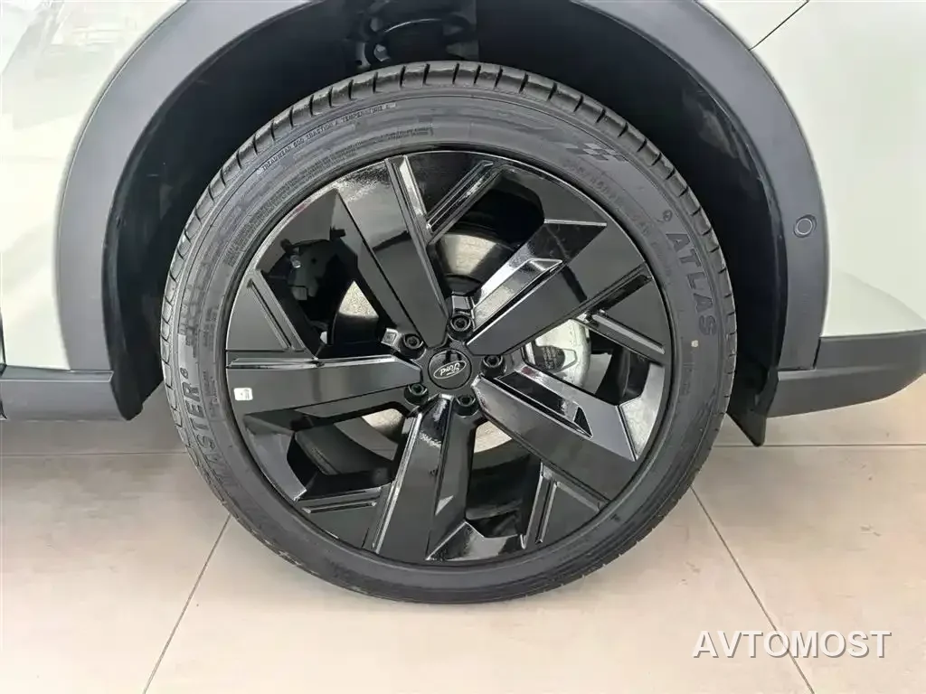 Ford Lingrui New Energy 2025 Model Premium Edition PLUS — фото 3