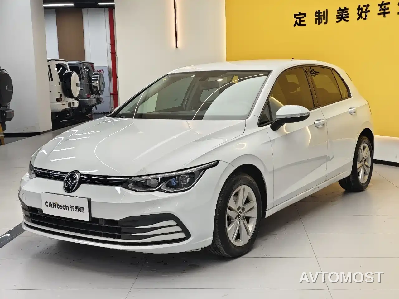 Volkswagen Golf 2023 200TSI DSG Pro — фото 1