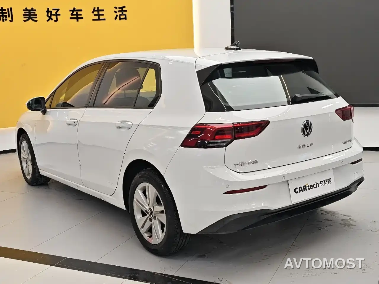 Volkswagen Golf 2023 200TSI DSG Pro — фото 6