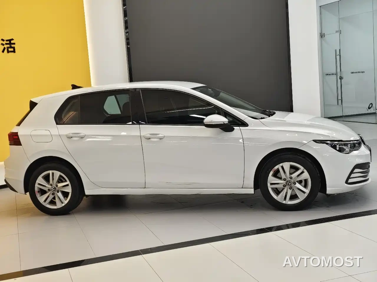 Volkswagen Golf 2023 200TSI DSG Pro — фото 7