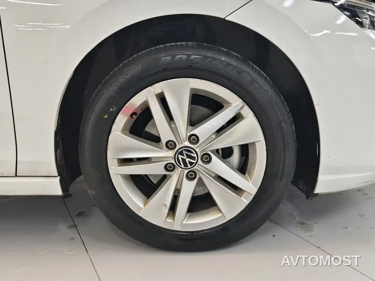 Volkswagen Golf 2023 200TSI DSG Pro — фото 11