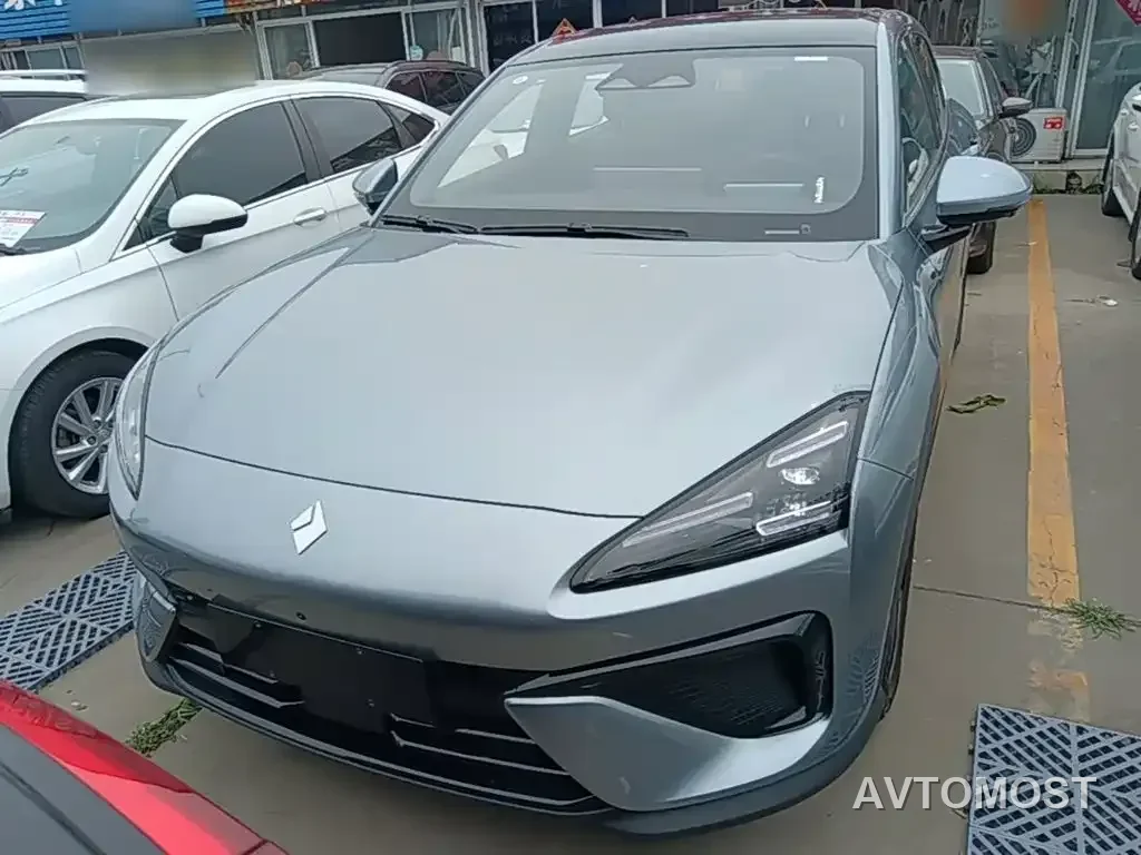 Baojun Yunhai 2024 140km Plug-in Hybrid — фото 3