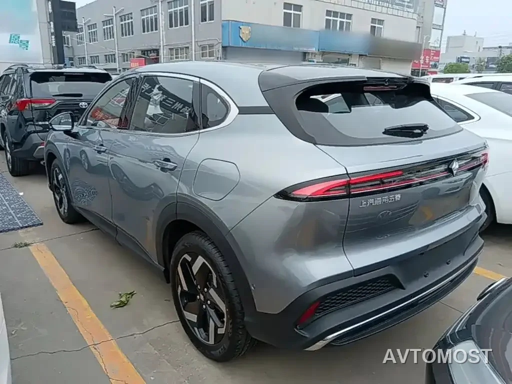 Baojun Yunhai 2024 140km Plug-in Hybrid — фото 5