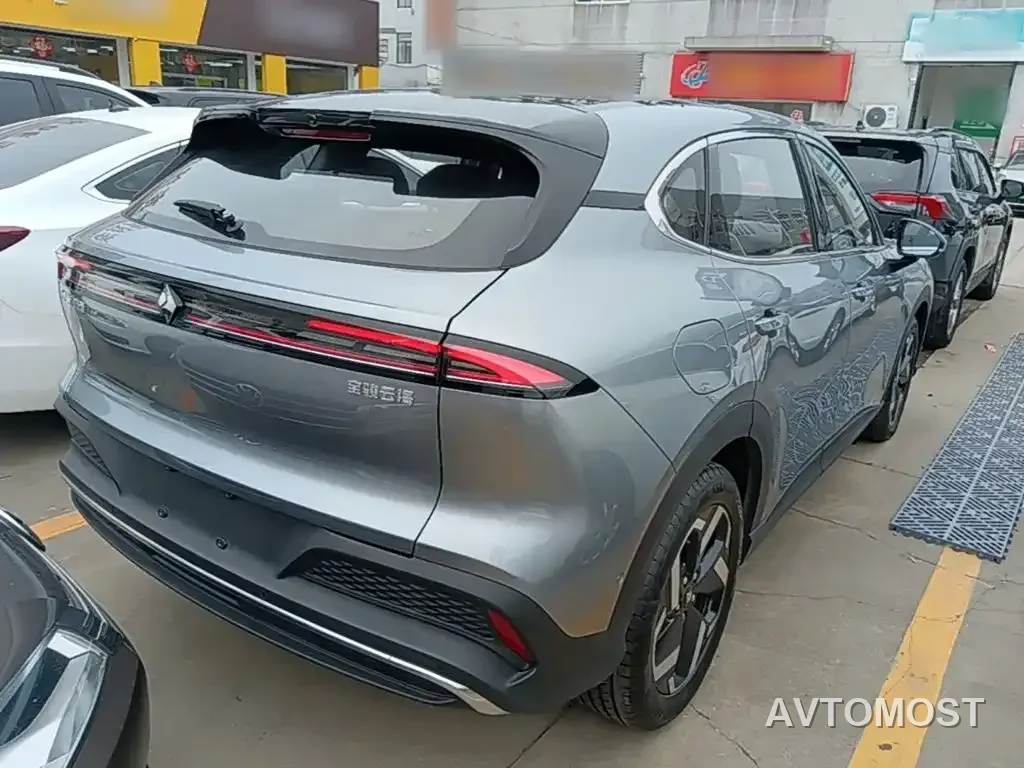 Baojun Yunhai 2024 140km Plug-in Hybrid — фото 7
