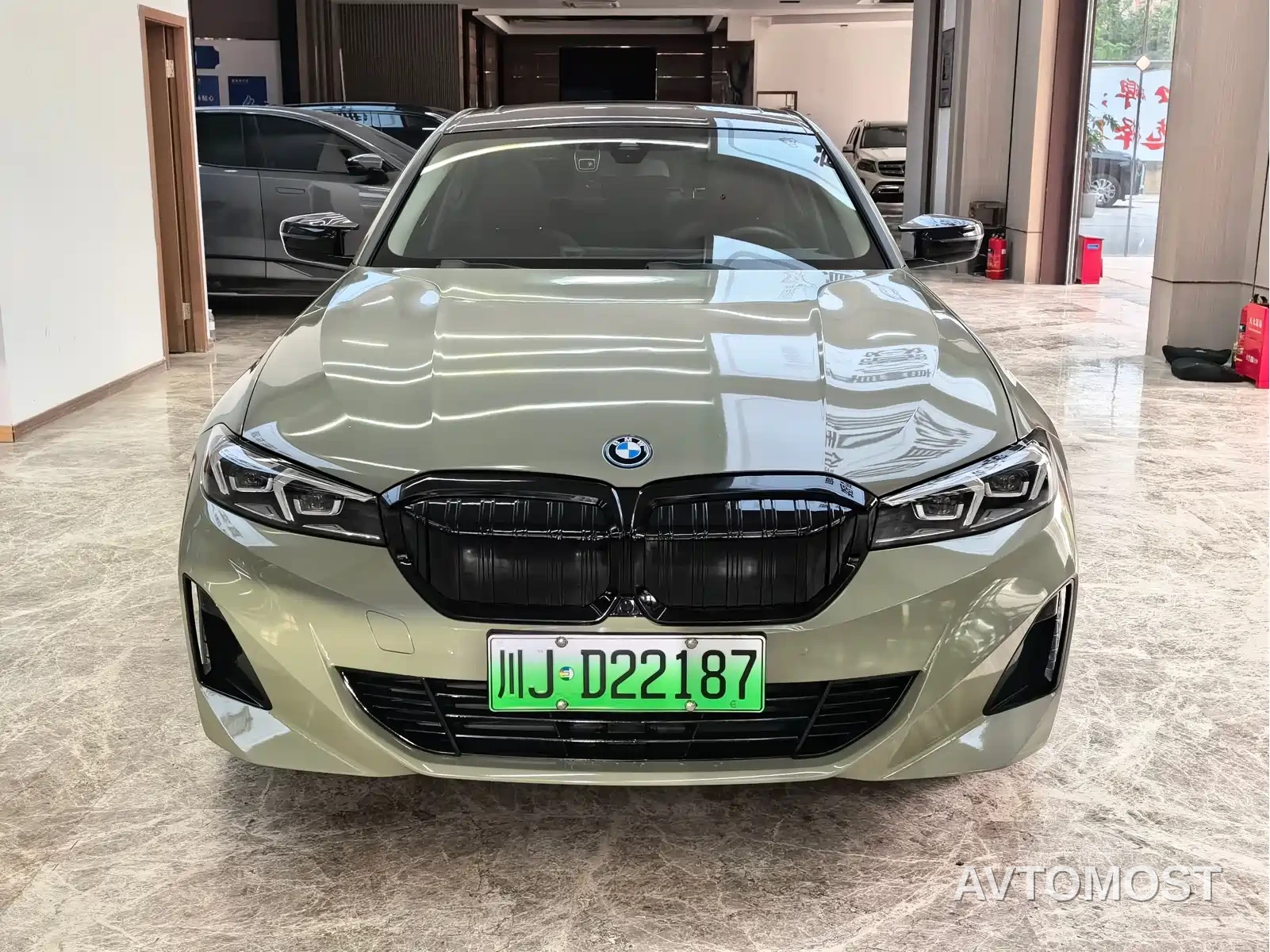 BMW i3 2022 eDrive 35 L — фото 2