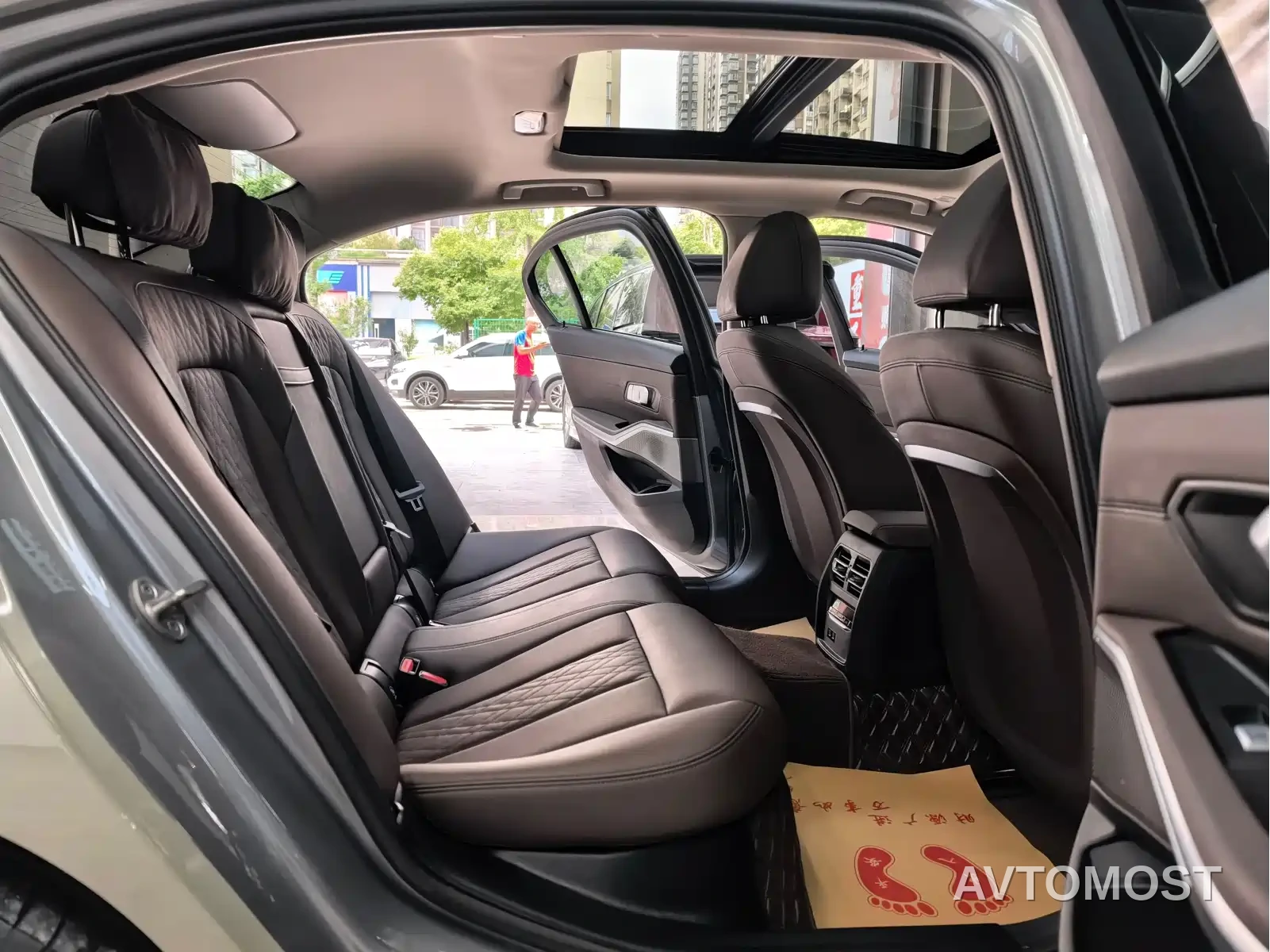 BMW i3 2022 eDrive 35 L — фото 12