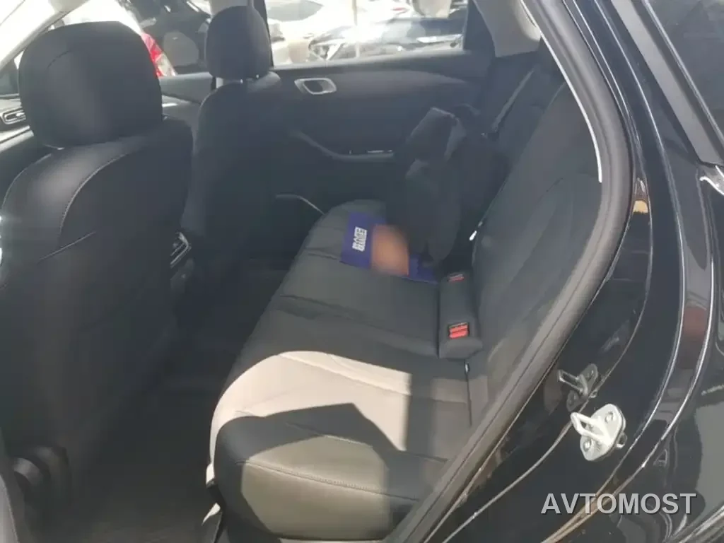 Geely Galaxy Stellar 6 2025 60km Voyager Edition — фото 17