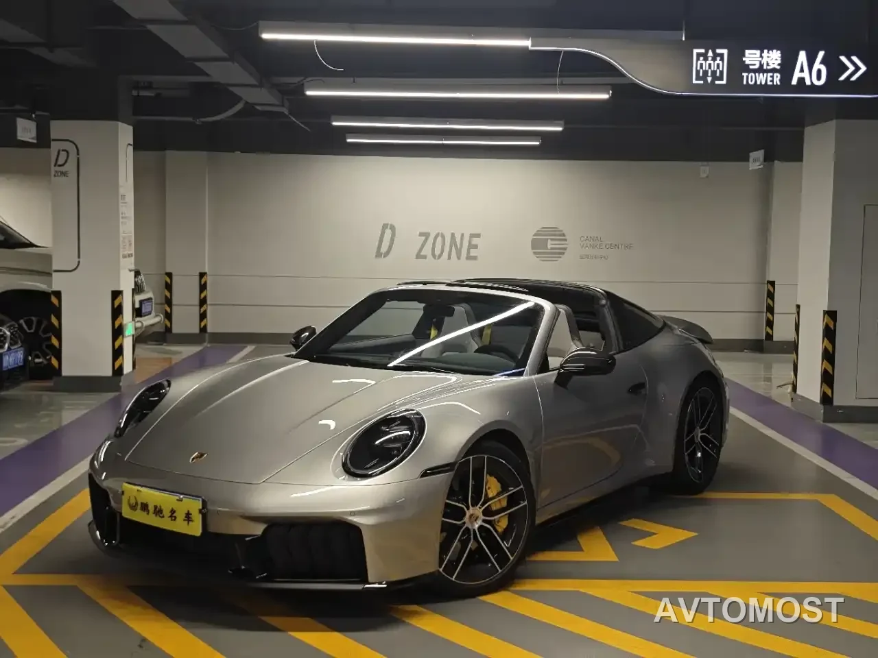 Porsche 911 2026 Targa 4 GTS 3.6T — фото 3