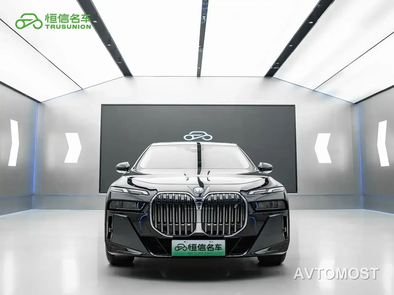 BMW i7 2023 eDrive50L Leading M Sport Package — фото 2