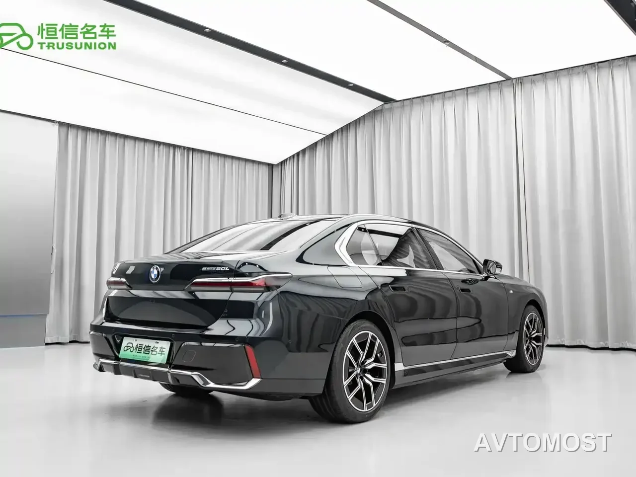 BMW i7 2023 eDrive50L Leading M Sport Package — фото 3