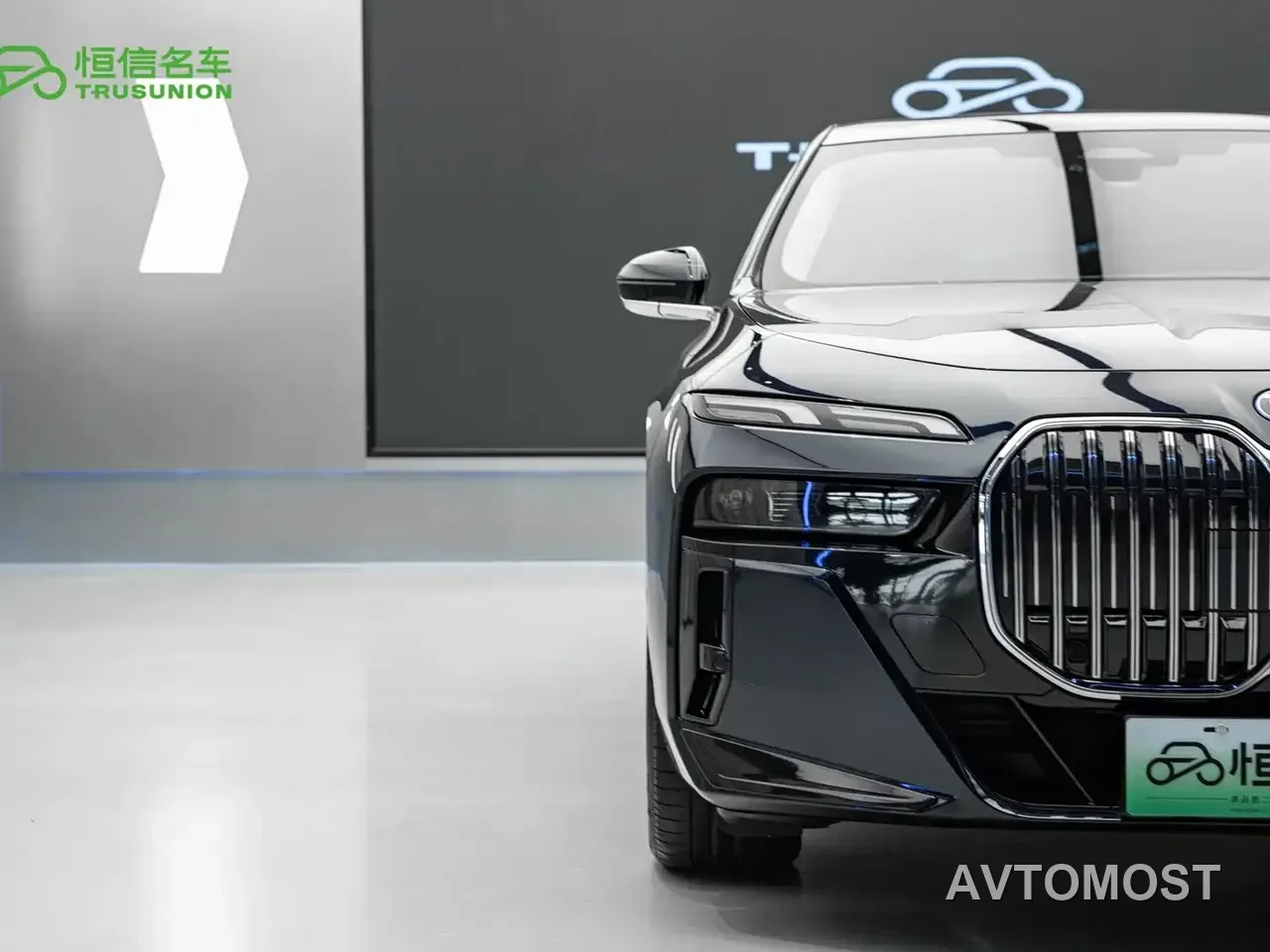 BMW i7 2023 eDrive50L Leading M Sport Package — фото 7