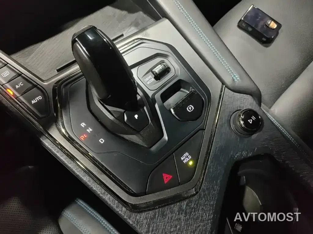 Lynk & Co 05 EM-P 2021 1.5TD PHEV HALO — фото 11