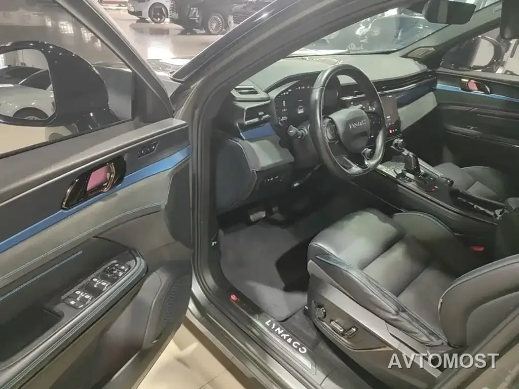 Lynk & Co 05 EM-P 2021 1.5TD PHEV HALO — фото 13
