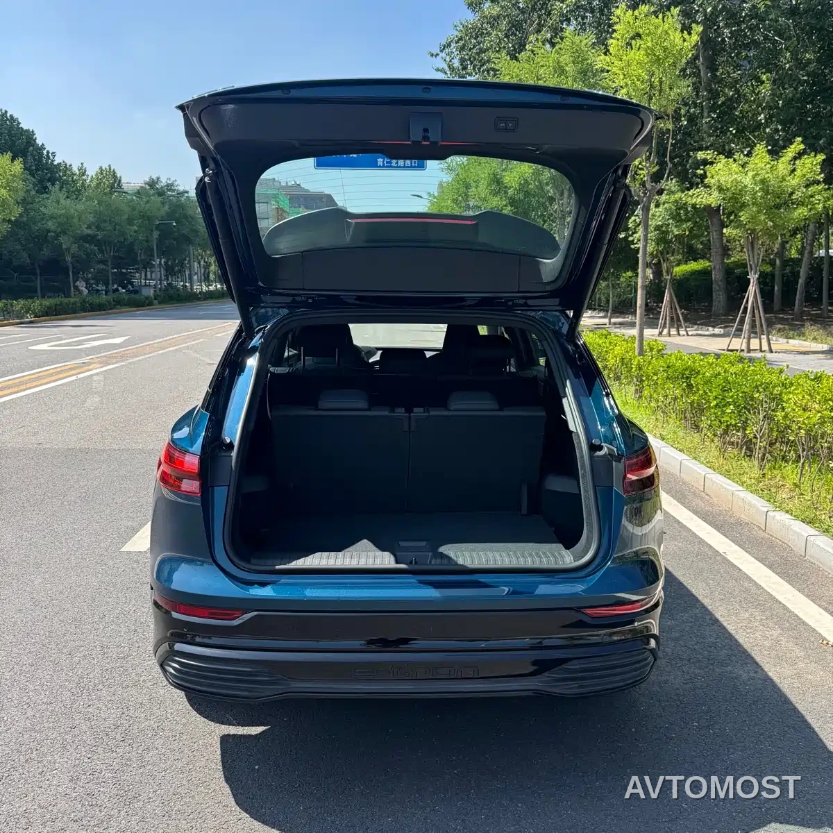 Audi Q5 e-tron 2022 40 e-tron Starlight Mech Suit — фото 7