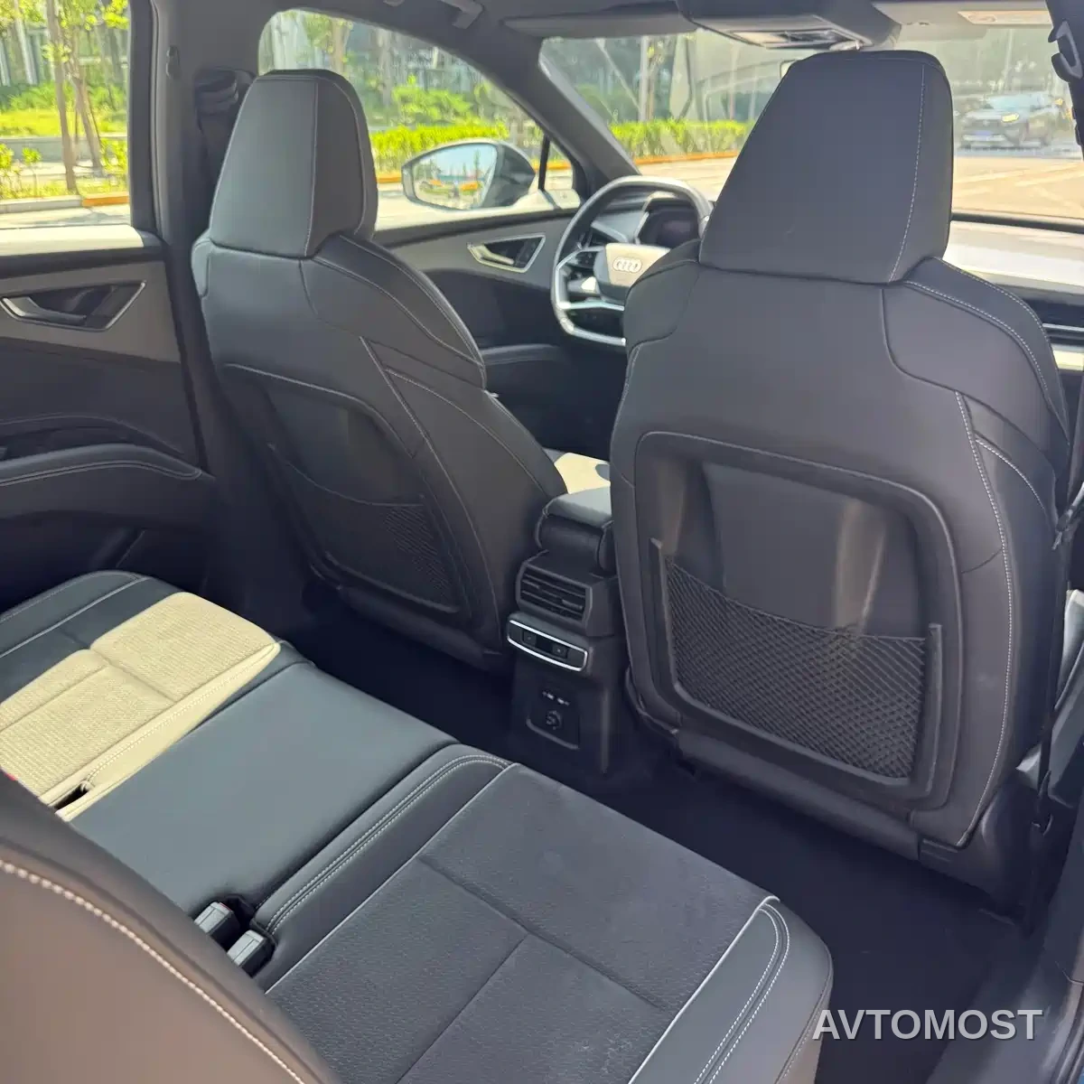 Audi Q5 e-tron 2022 40 e-tron Starlight Mech Suit — фото 13